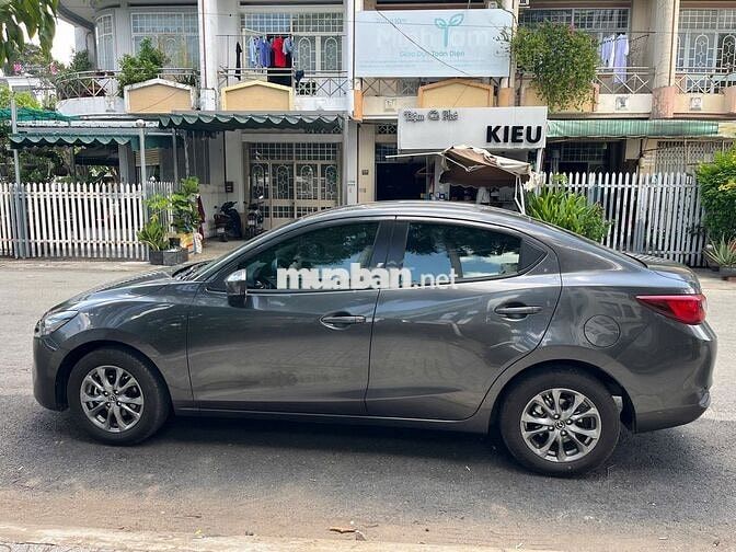 Mazda 2 cuối 2024 Xám Titan Like New