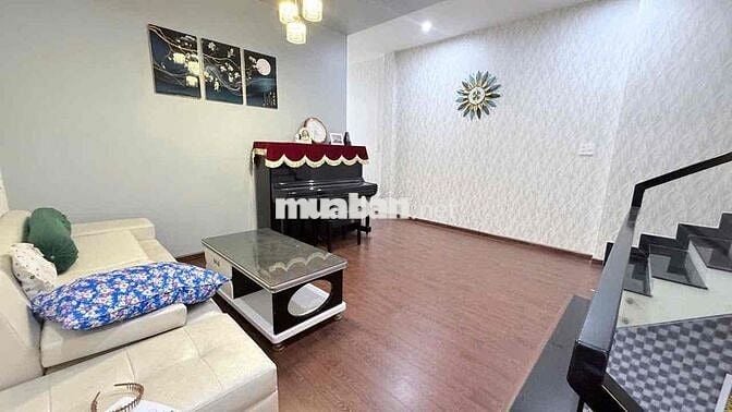 257 CHO THUÊ NHÀ 2.5 TẦNG VIEW CÔNG VIÊN XANH MÁT