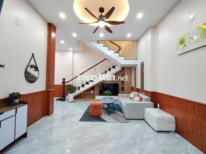 251 CHO THUÊ NHÀ 3 TẦNG ĐÚC 55M² – 3-4PN 4WC, FULL NỘI THẤT
