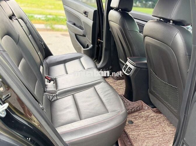 Hyundai Elantra Sport 1.6 Turbo 2019 Đen