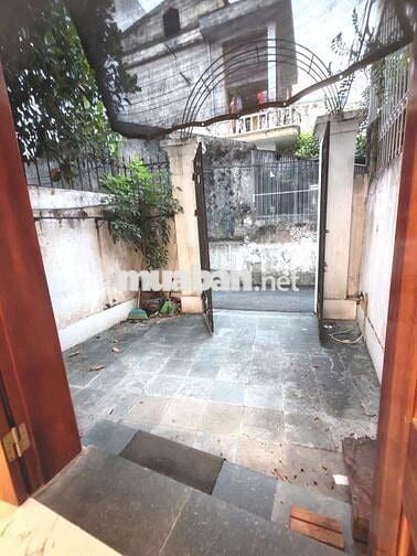 Bồ Đề - Nguyên Căn 64m2 - 3 Tầng - Full Đồ - 10Tr