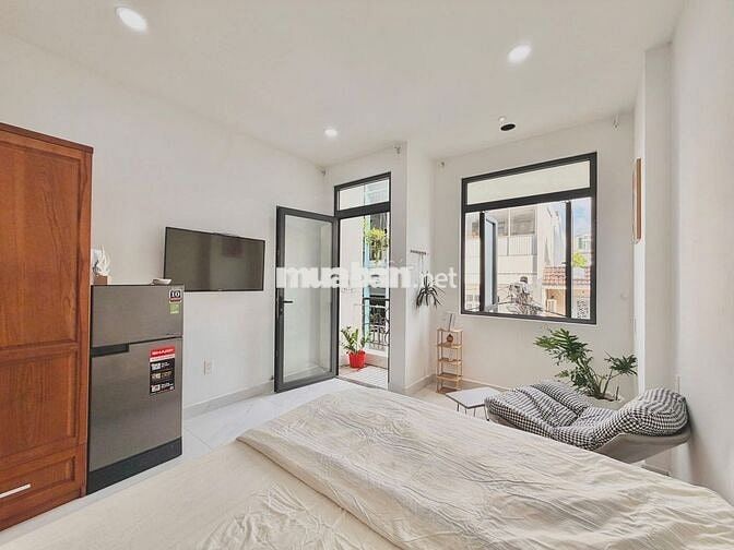 STUDIO BAN CÔNG FULL NỘI THẤT, YÊN THẾ - GẦN SÂN BAY- CÓ THUÊ NGẮN HẠN