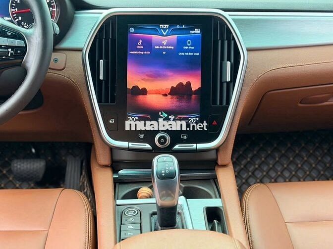 VinFast Lux SA2.0 Turbo 2019 Premium Đỏ