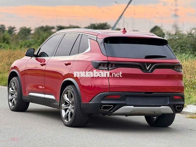 VinFast Lux SA2.0 Turbo 2019 Premium Đỏ