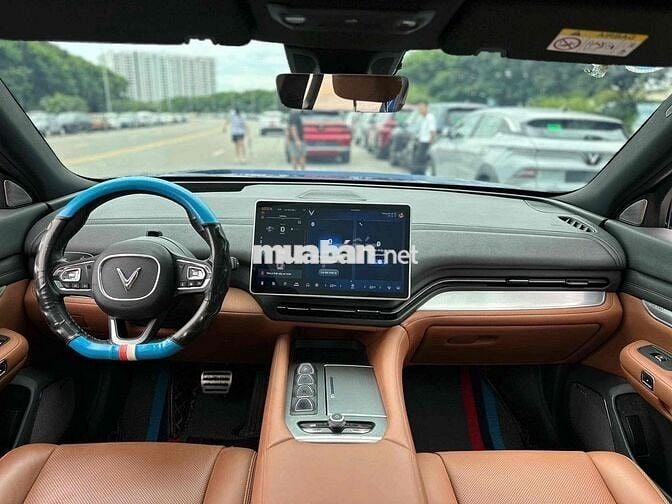 Vinfast VF9 Plus 2023 Xanh dương 5v3 km