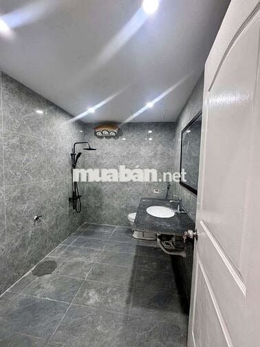 Nhà Đẹp Phúc Đồng–3PN Rộng Rãi – Gần Chợ, Trường Học–Chỉ 9,5 Triệu/Th