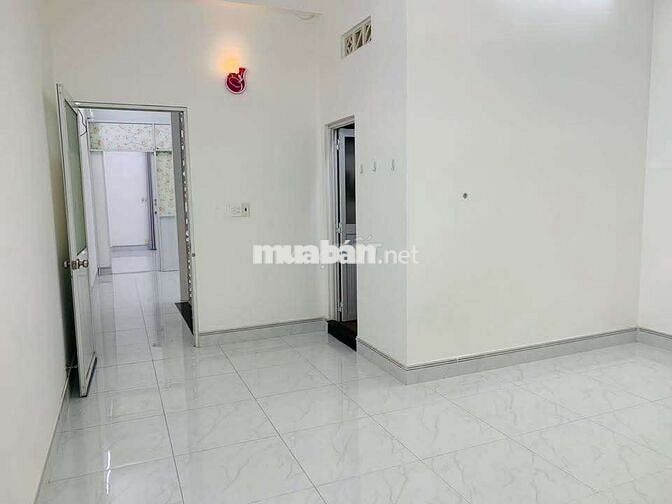 Ch0 thuê nhà 1 trệt 3 lầu Mặt tiền Lý Thái Tổ, KDC Hưng Phú