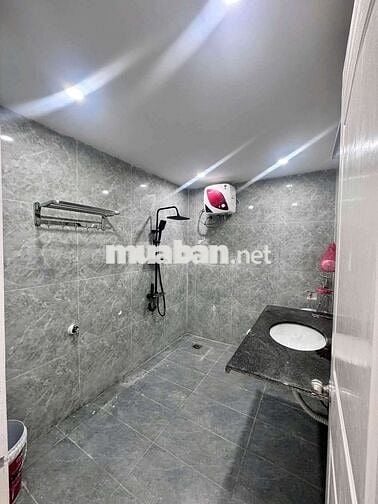 Nhà Đẹp Phúc Đồng–3PN Rộng Rãi – Gần Chợ, Trường Học–Chỉ 9,5 Triệu/Th