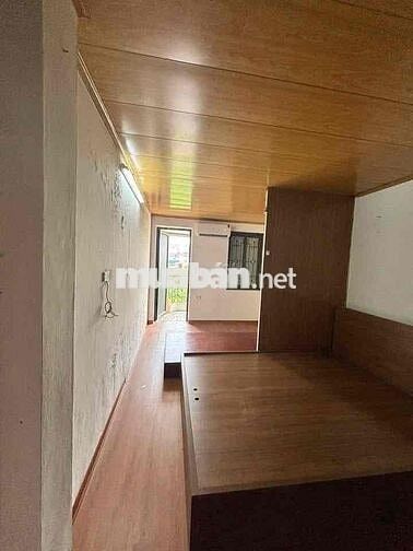 cho thuê nhà Ngọc Lâm, 3PN, full đồ ở ngay. Giá 6,5tr