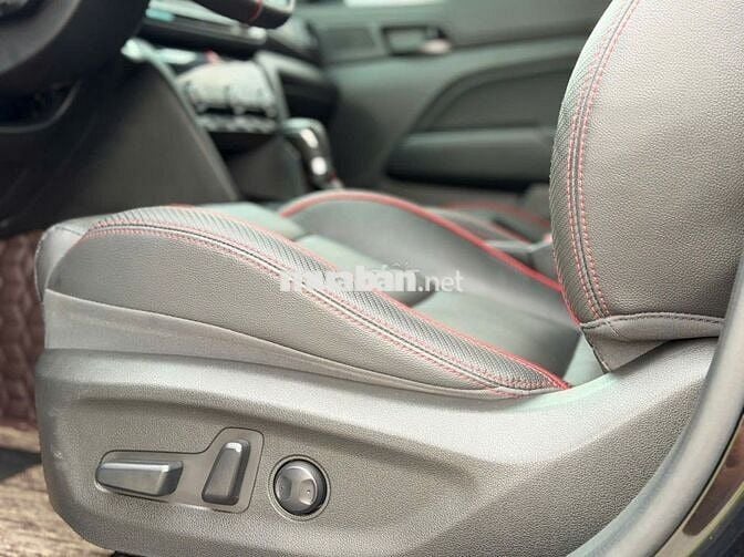Hyundai Elantra Sport 1.6 Turbo 2019 Đen
