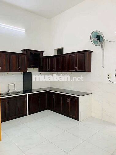 Ch0 thuê nhà 1 trệt 3 lầu Mặt tiền Lý Thái Tổ, KDC Hưng Phú