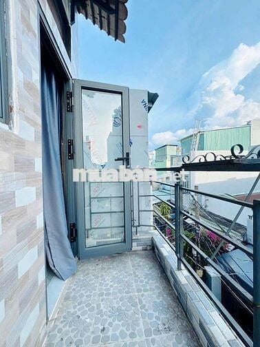 BÁN NHÀ 3 TẦNG  BTCT CHỈ 1.65 TỶ