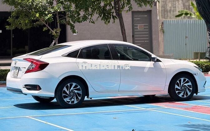 Honda Civic 2019 Thái Lan Trắng 60.000 km