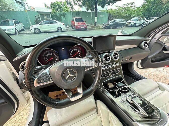 Mercedes-Benz C300 AMG 2016 Trắng