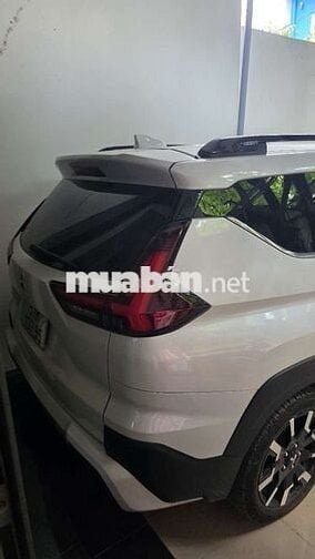 Mitsubishi Xpander Cross 7 chỗ Trắng