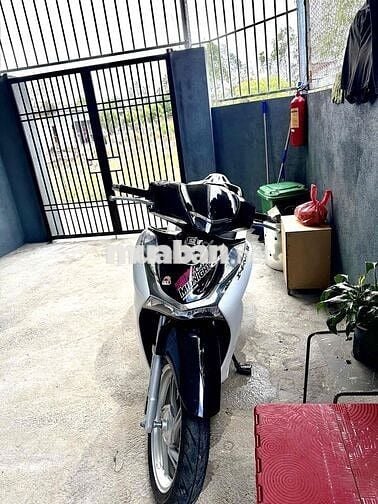 Honda SH 150i 2022 Trắng đen