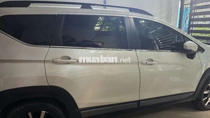 Mitsubishi Xpander Cross 7 chỗ Trắng