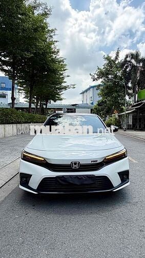 Honda Civic RS 2023 Trắng 15.000 km