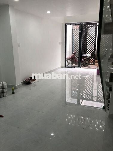 27tr -4 lầu, 5 ngủ ,3wc nhà đẹp trung tâm q3