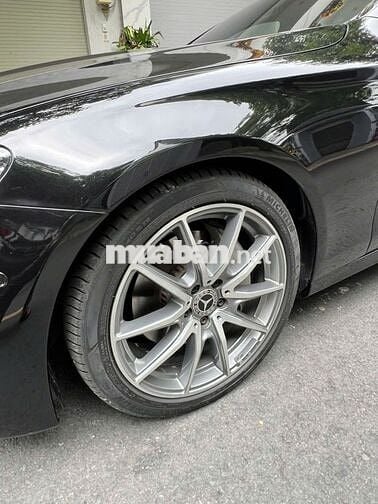 Mercedes-Benz E300 2021 48000 km Đen