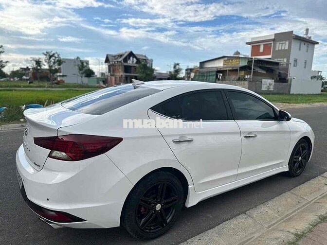 Hyundai Elantra Sport 1.6 T-GDi 2021 Trắng