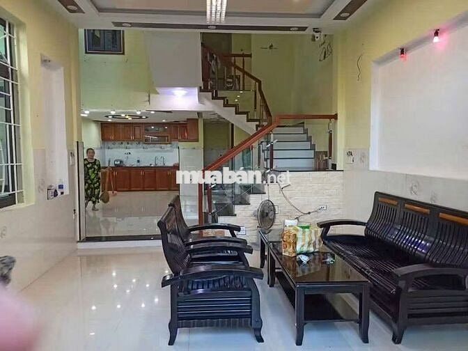 NHÀ 3 TẦNG 4PN 4WC VÕ VĂN KIỆT