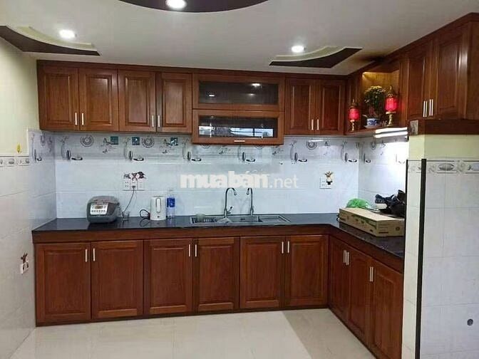 NHÀ 3 TẦNG 4PN 4WC VÕ VĂN KIỆT