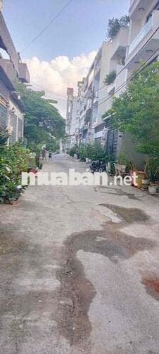 Cho thuê nhà nguyên căn Hẻm 1368 Lê Văn Lương DT 82m2 4tầng 4pn 3wc
