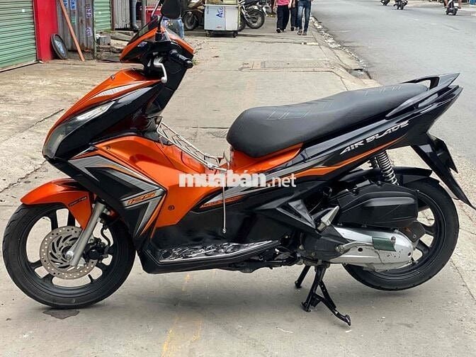 Honda Air Blade Cam đen. Sơn máy zin. ký giấy