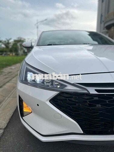 Hyundai Elantra Sport 1.6 T-GDi 2021 Trắng