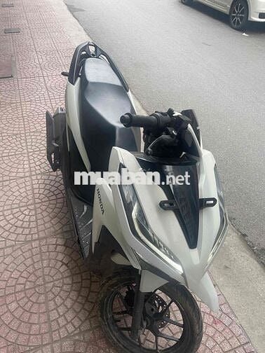 Honda Vario Thể thao Trắng đen Tiết kiệm xăng