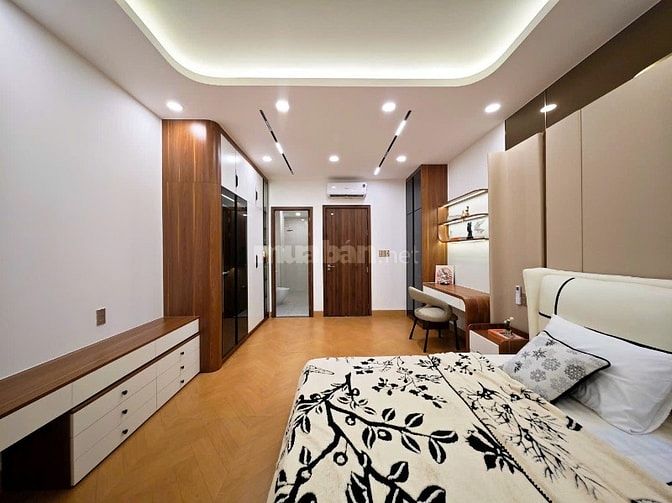 ⭐️Siêu phẩm 5 Lầu THANG MÁY tuyệt đẹp Cao cấp đường rộng 12m Đường Số 