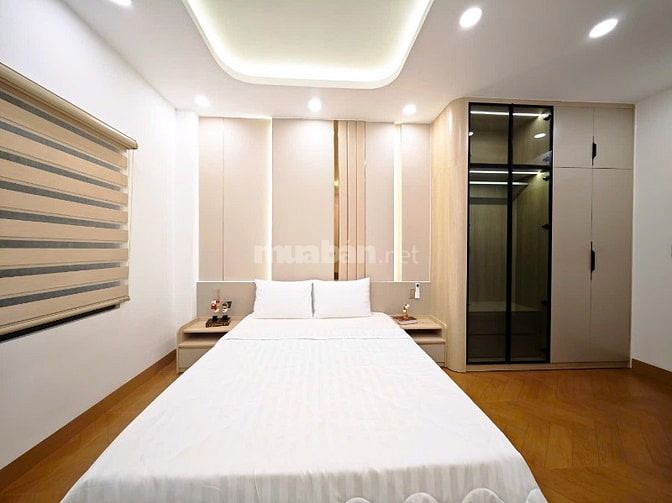 ⭐️Siêu phẩm 5 Lầu THANG MÁY tuyệt đẹp Cao cấp đường rộng 12m Đường Số 