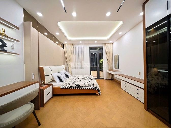 ⭐️Siêu phẩm 5 Lầu THANG MÁY tuyệt đẹp Cao cấp đường rộng 12m Đường Số 