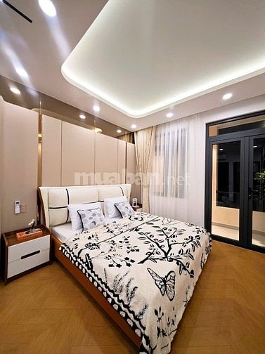 ⭐️Siêu phẩm 5 Lầu THANG MÁY tuyệt đẹp Cao cấp đường rộng 12m Đường Số 