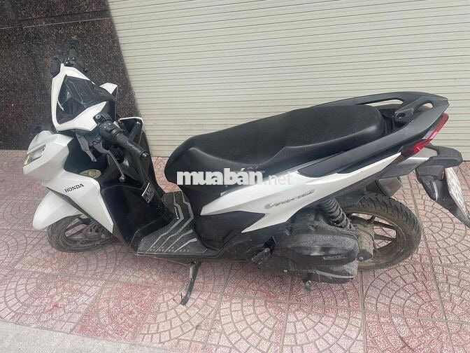 Honda Vario Thể thao Trắng đen Tiết kiệm xăng