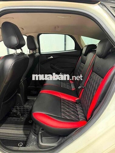 Ford Focus 2013 1.6 hatchback