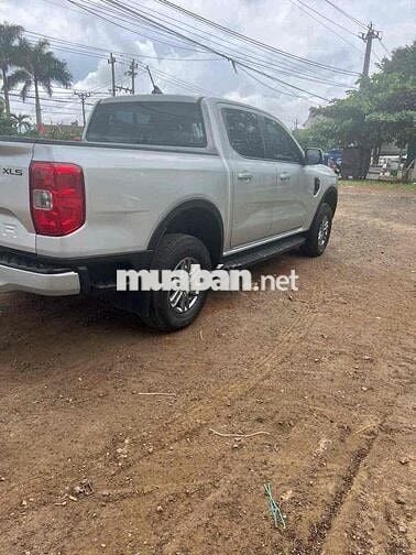 Ford Ranger XLS 2022 Bạc Tự động 63.000km