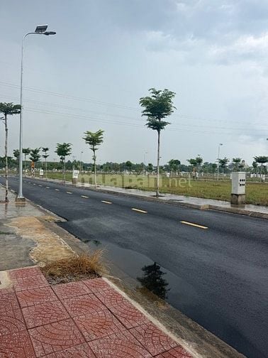 Bàn giao nhà 75m2 xây 3 tầng tại TP.HCM mới,sổ riêng,sang tên liền