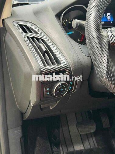 Ford Focus 2013 1.6 hatchback