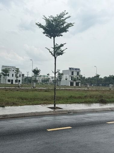 Bàn giao nhà 75m2 xây 3 tầng tại TP.HCM mới,sổ riêng,sang tên liền