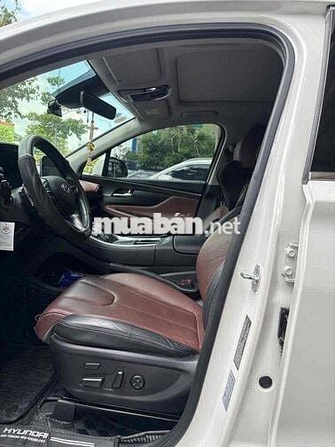 Hyundai SantaFe Cao cấp 2.5L HTRAC sản xuất 2022