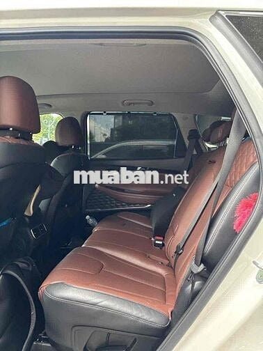 Hyundai SantaFe Cao cấp 2.5L HTRAC sản xuất 2022