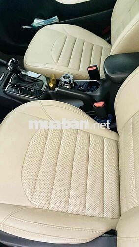Kia Cerato 2018 Số tự động Vàng cát
