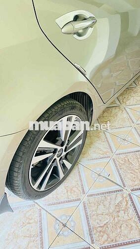 Kia Cerato 2018 Số tự động Vàng cát