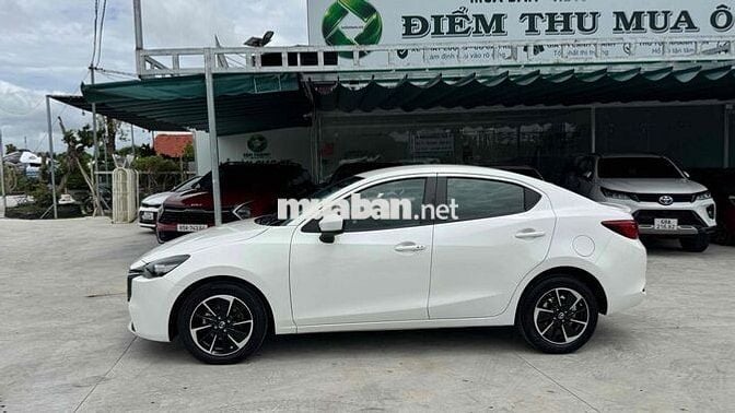 Mazda 2 Sedan 1.5 Luxury 2025 Trắng