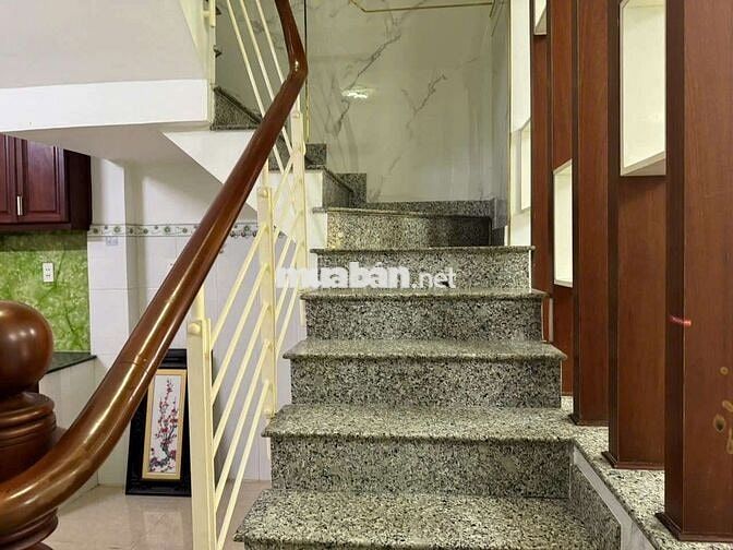 huỳnh thị hai/TÂN CHÁNH HIỆP/4*18/2LAU