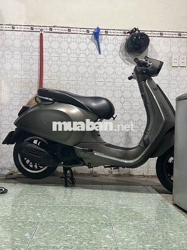 Piaggio Vespa Sprint 2015 150cc Xám