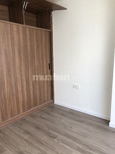 căn hộ cao cấp, đầy đủ tiện ích siêu thị , quán ăn, hầm gửi xe, phíấp