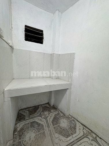 Chính chủ cho thuê nhà riêng 40m2 mới, gần ga Trần Quý Cáp 